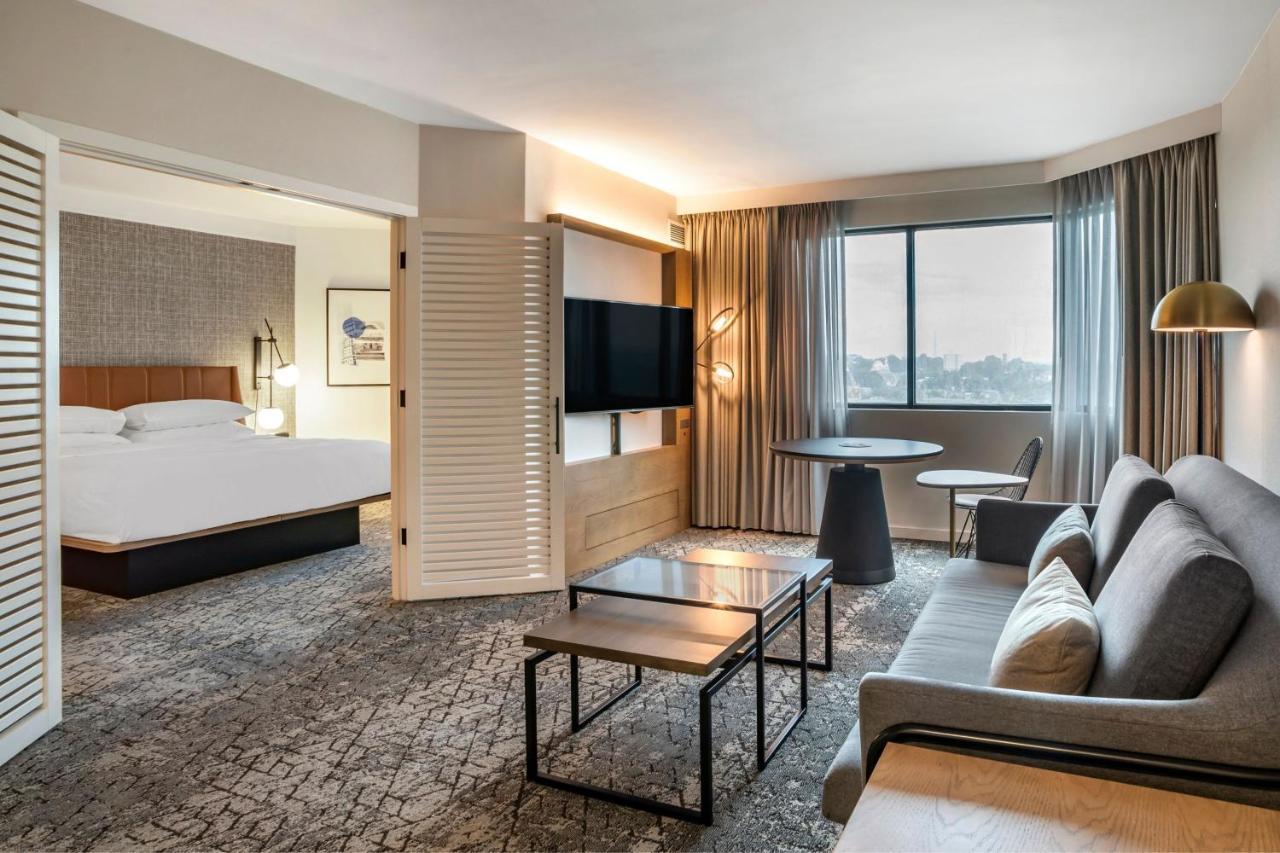 Sheraton Suites Wilmington Downtown Εξωτερικό φωτογραφία
