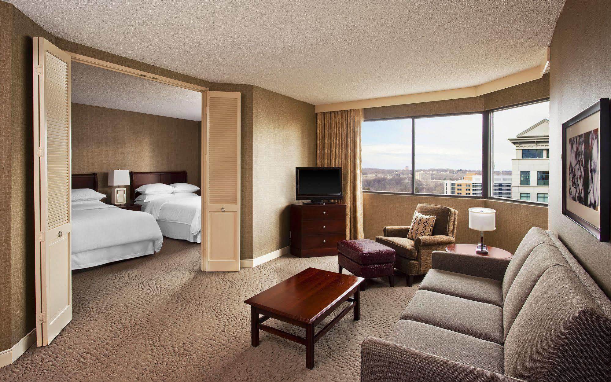 Sheraton Suites Wilmington Downtown Εξωτερικό φωτογραφία